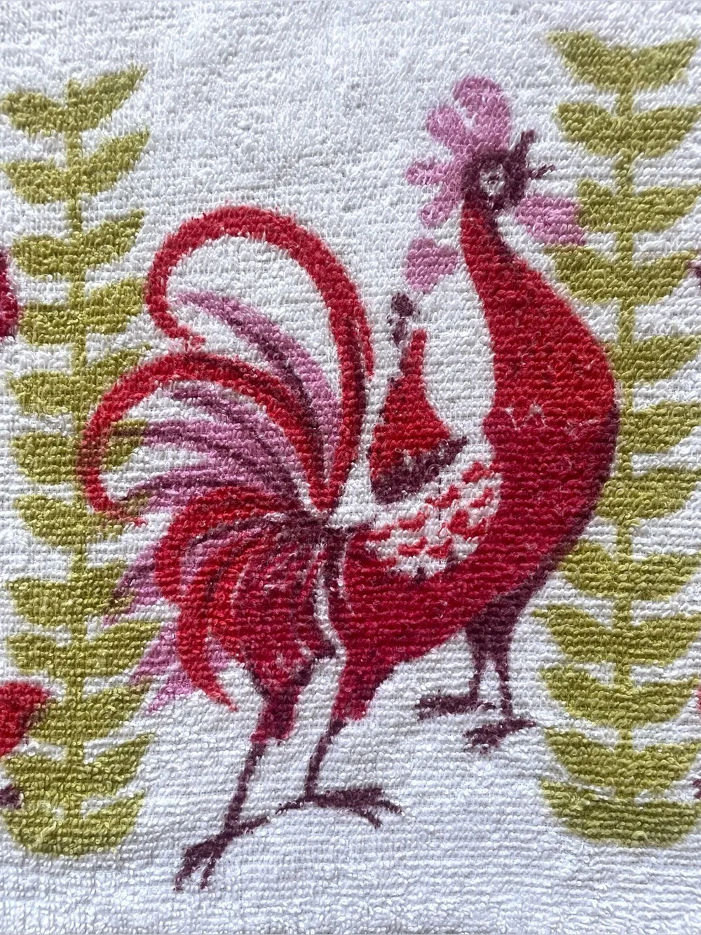 Vintage MCM Kitchen Towel Roosters & Chicks Red w Pink 15x24
